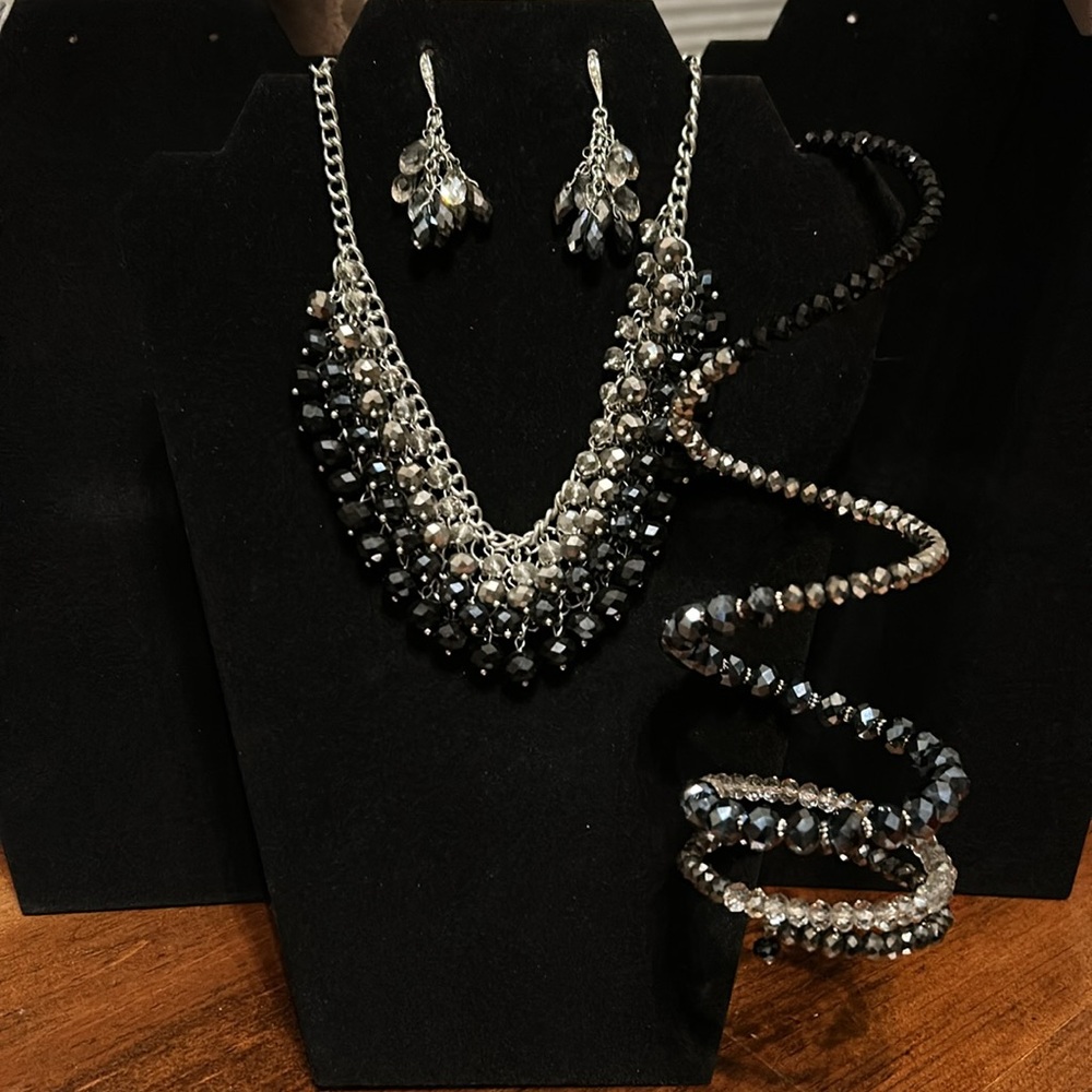 Ali Khan New York Black, Blue Silver Statement Necklace Bracelet & Earrings